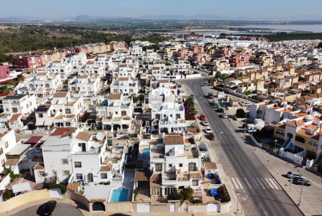 Tweedehands - Chalet -
Torrevieja - Los Balcones