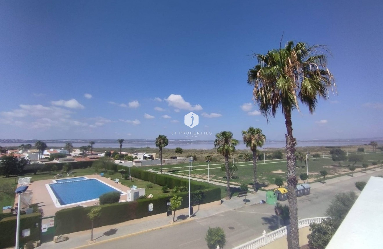Tweedehands - Villa -
Torrevieja - La Siesta - El Salado - Torreta