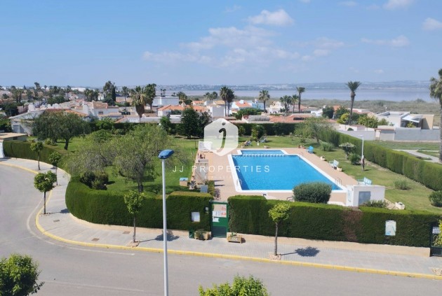 Tweedehands - Villa -
Torrevieja - La Siesta - El Salado - Torreta
