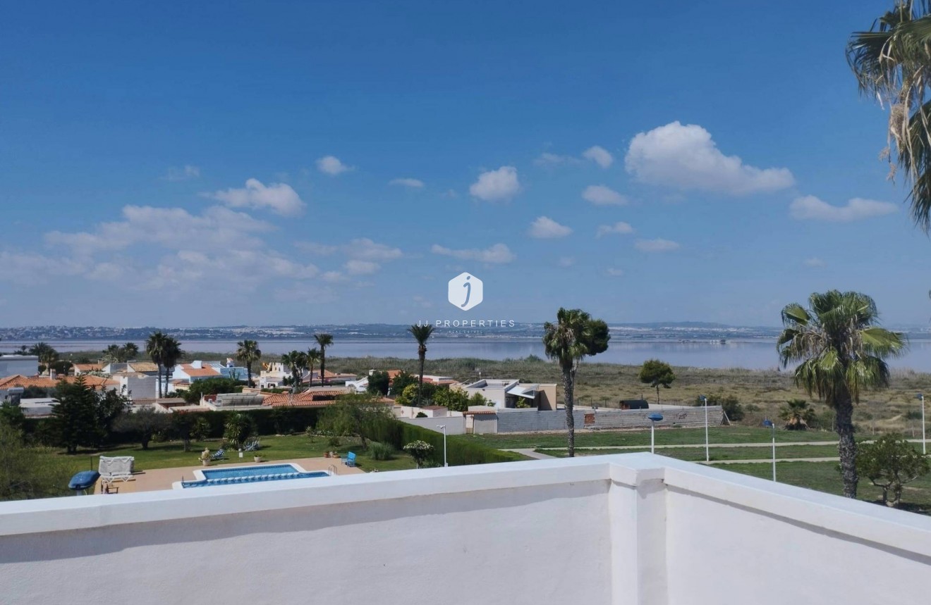 Tweedehands - Villa -
Torrevieja - La Siesta - El Salado - Torreta