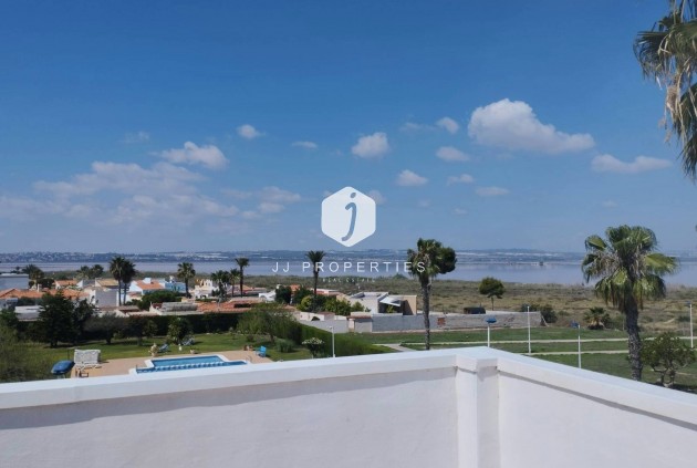 Tweedehands - Villa -
Torrevieja - La Siesta - El Salado - Torreta