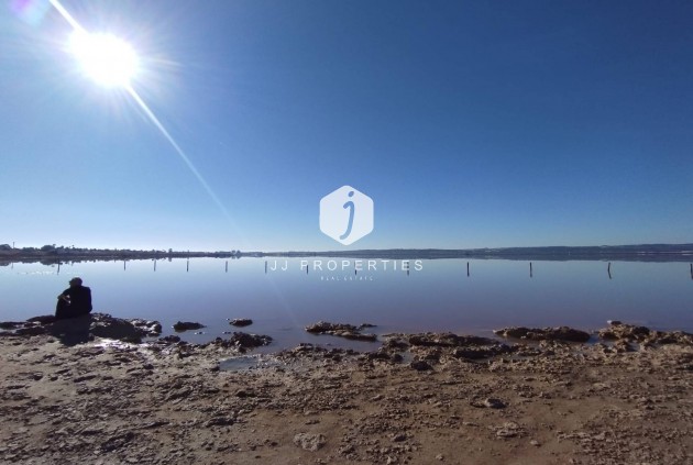 Tweedehands - Villa -
Torrevieja - La Siesta - El Salado - Torreta