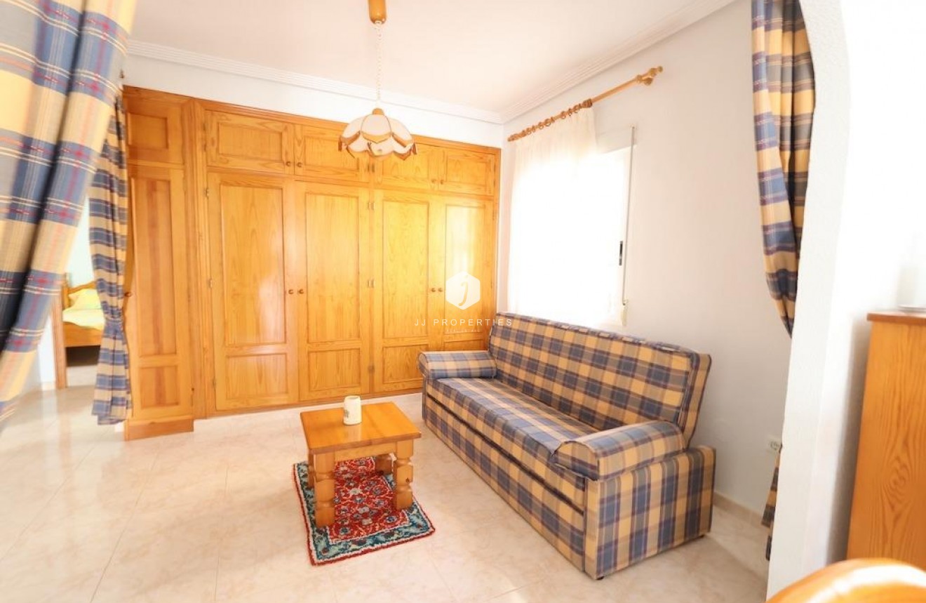 Tweedehands - Villa -
Orihuela Costa - Costa Blanca