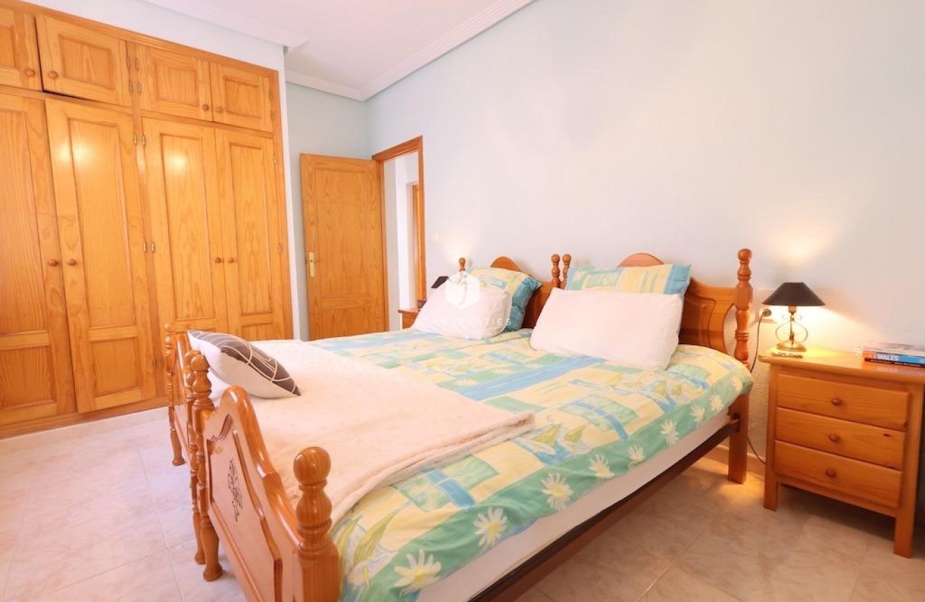 Tweedehands - Villa -
Orihuela Costa - Costa Blanca