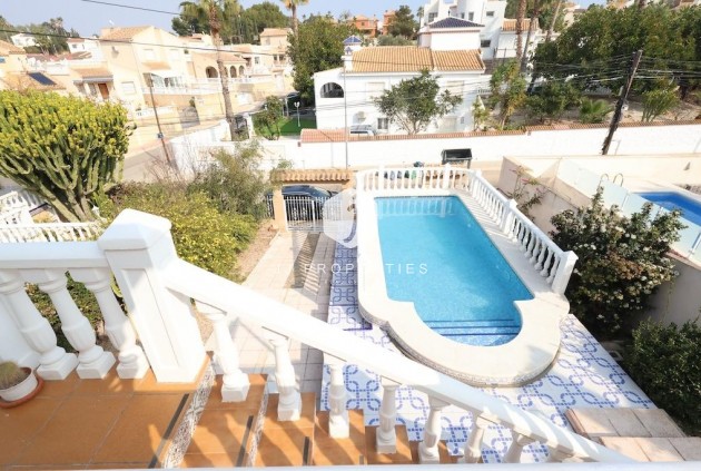 Tweedehands - Villa -
Orihuela Costa - Costa Blanca