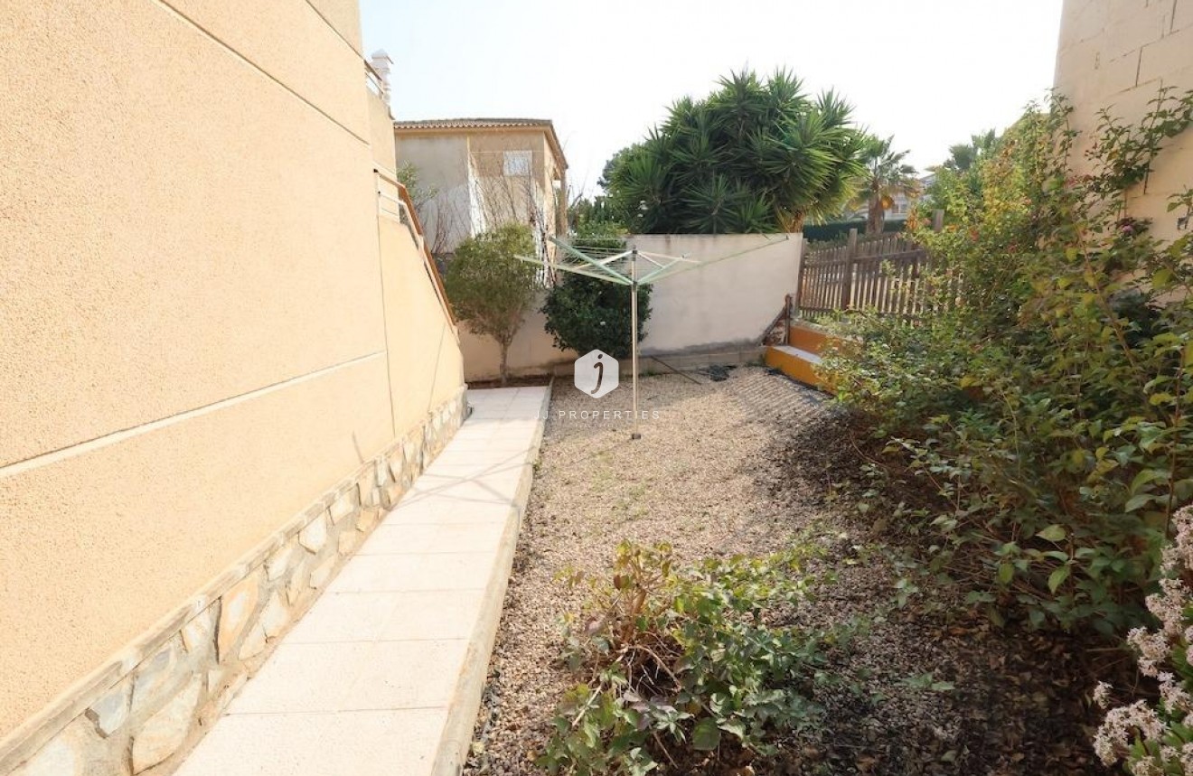 Tweedehands - Villa -
Orihuela Costa - Costa Blanca