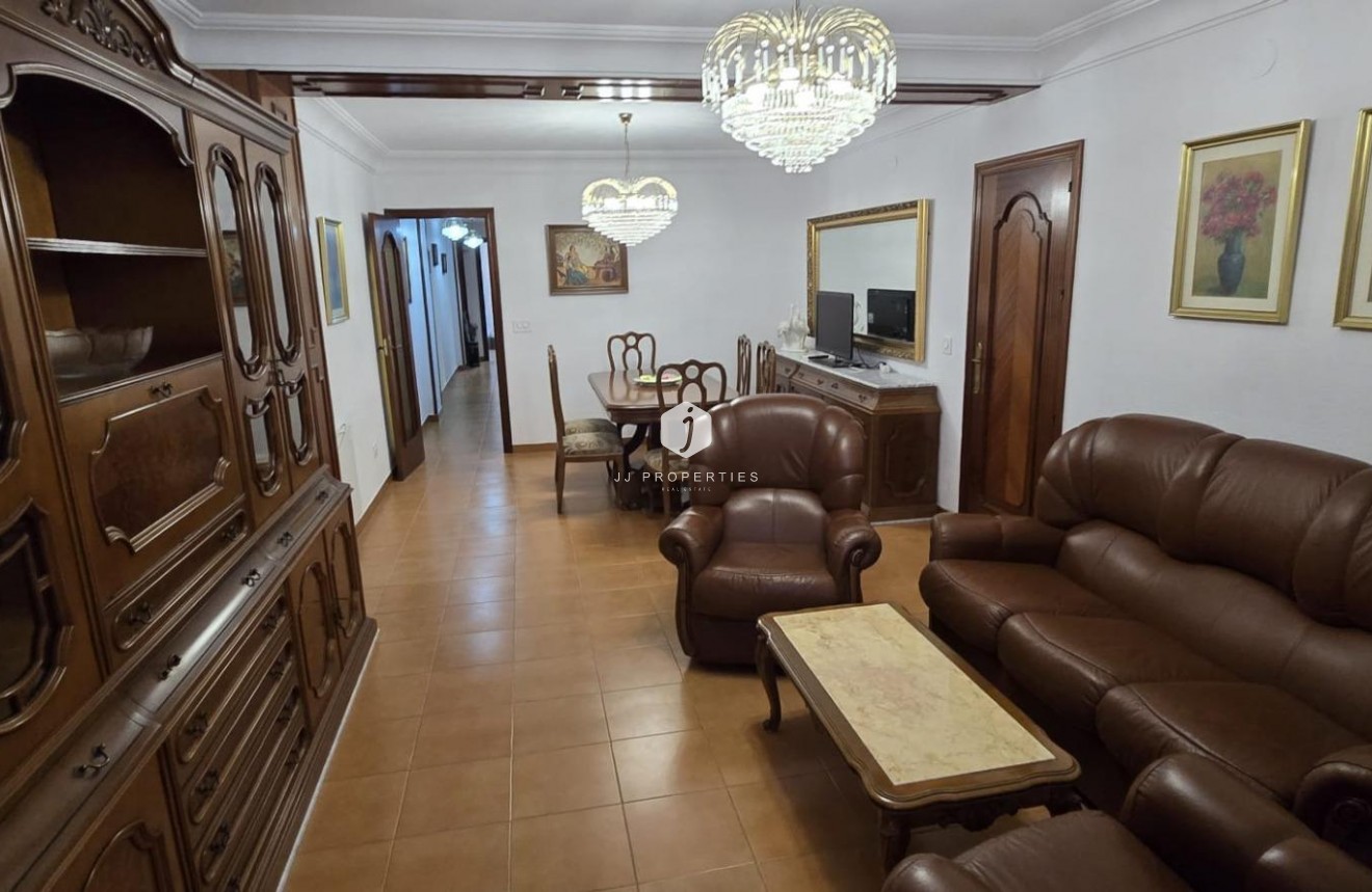 Tweedehands - Appartement / flat -
Torrevieja - Centro