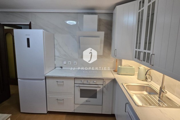 Tweedehands - Appartement / flat -
Torrevieja - Centro