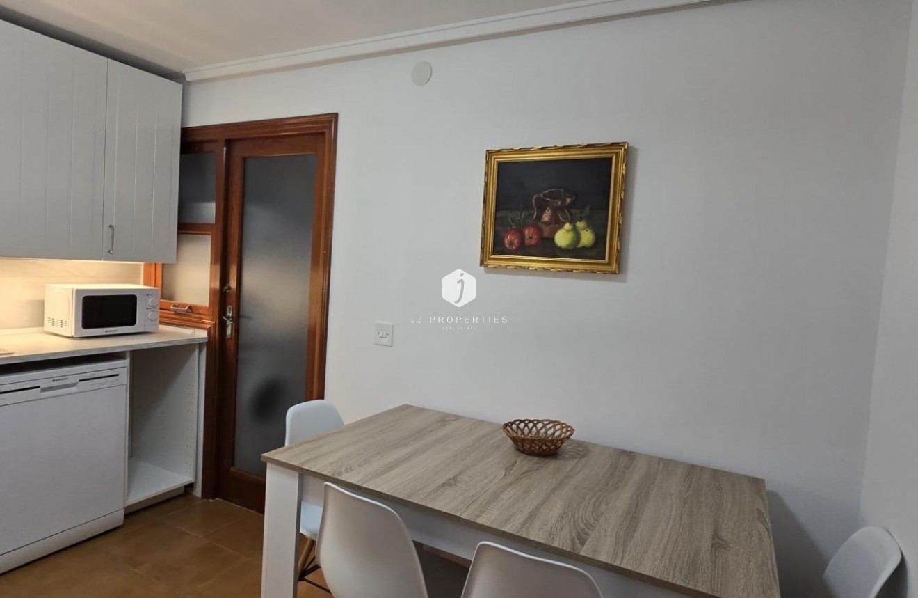 Tweedehands - Appartement / flat -
Torrevieja - Centro