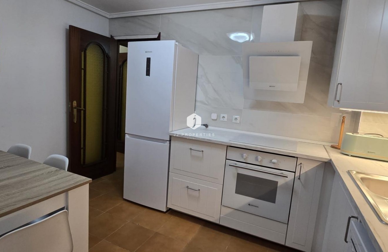 Tweedehands - Appartement / flat -
Torrevieja - Centro