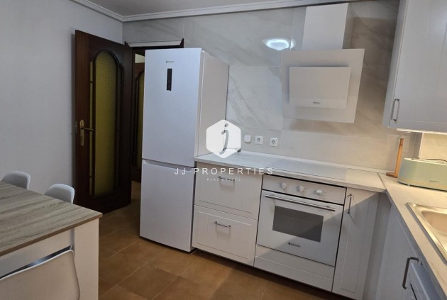 Tweedehands - Appartement / flat -
Torrevieja - Centro