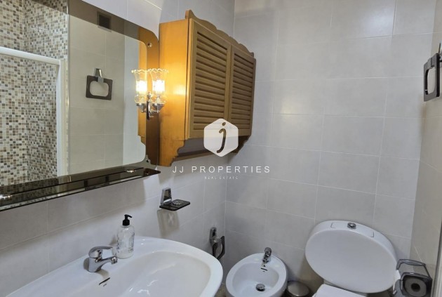 Tweedehands - Appartement / flat -
Torrevieja - Centro