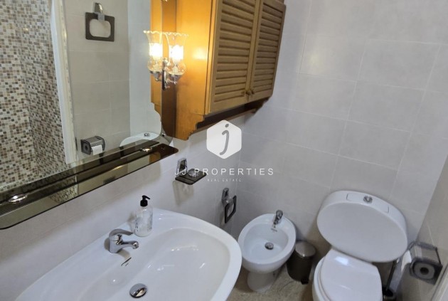 Tweedehands - Appartement / flat -
Torrevieja - Centro