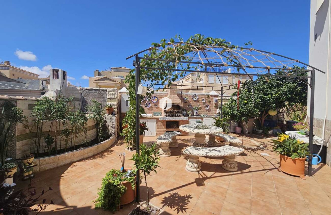 Tweedehands - Villa -
Torrevieja - Torre Del Moro