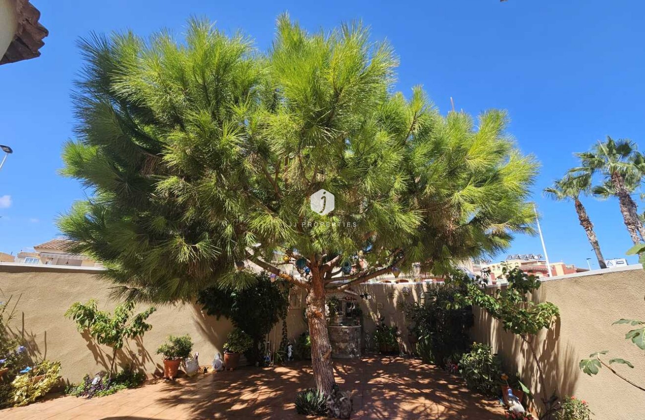 Tweedehands - Villa -
Torrevieja - Torre Del Moro