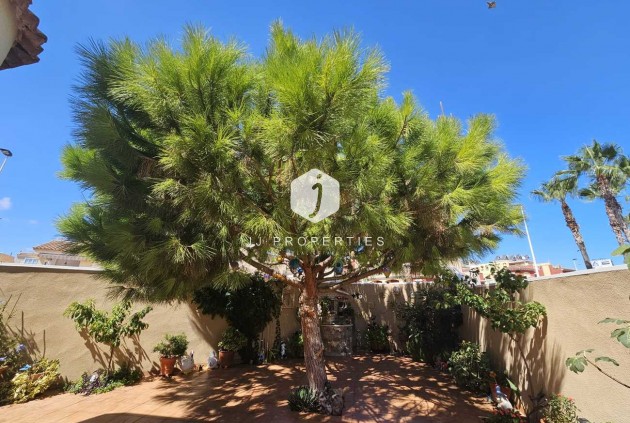 Tweedehands - Villa -
Torrevieja - Torre Del Moro