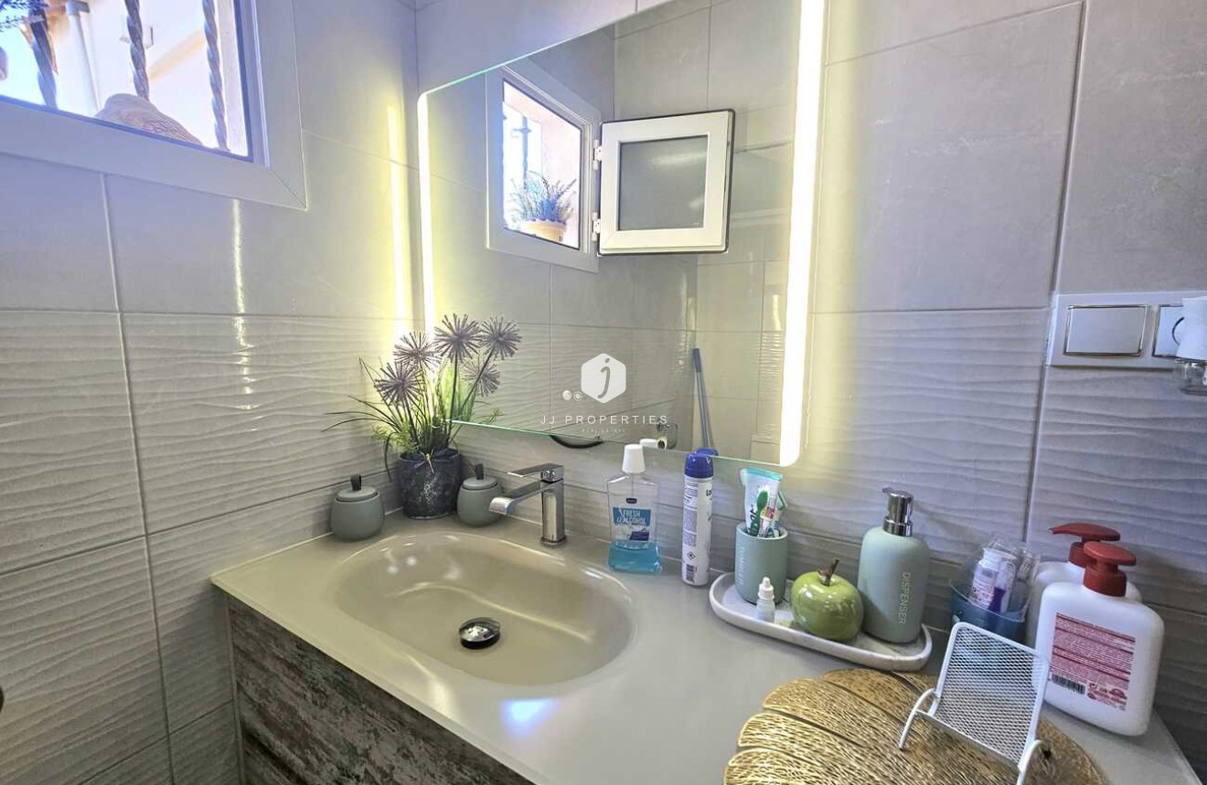 Tweedehands - Villa -
Torrevieja - Torre Del Moro