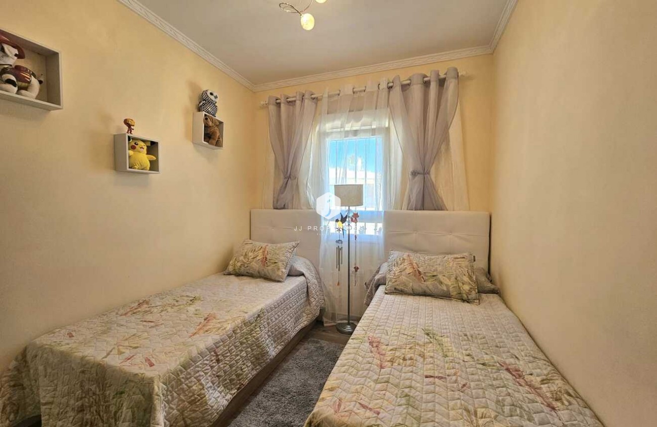 Tweedehands - Villa -
Torrevieja - Torre Del Moro