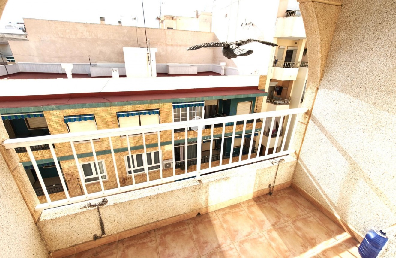 Tweedehands - Appartement / flat -
Torrevieja - Playa del Cura