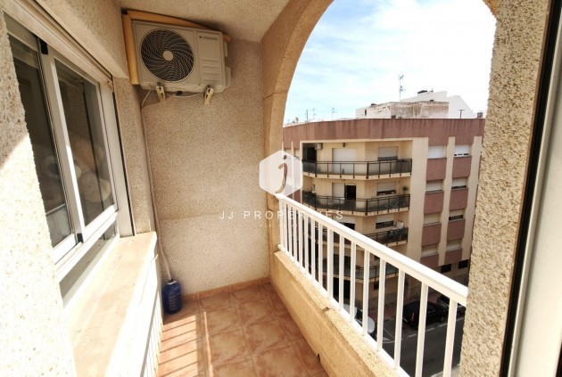 Tweedehands - Appartement / flat -
Torrevieja - Playa del Cura