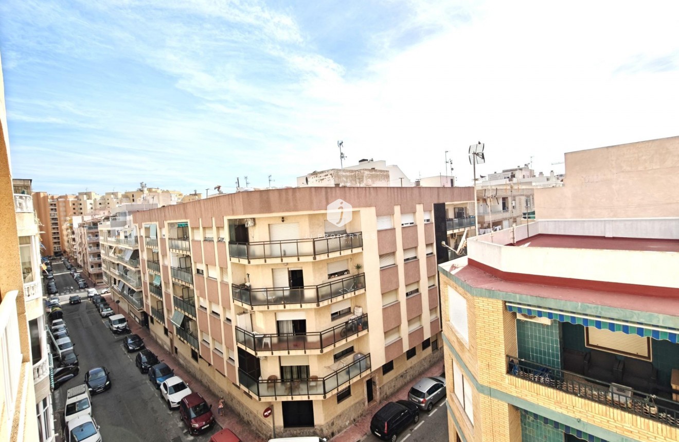 Tweedehands - Appartement / flat -
Torrevieja - Playa del Cura
