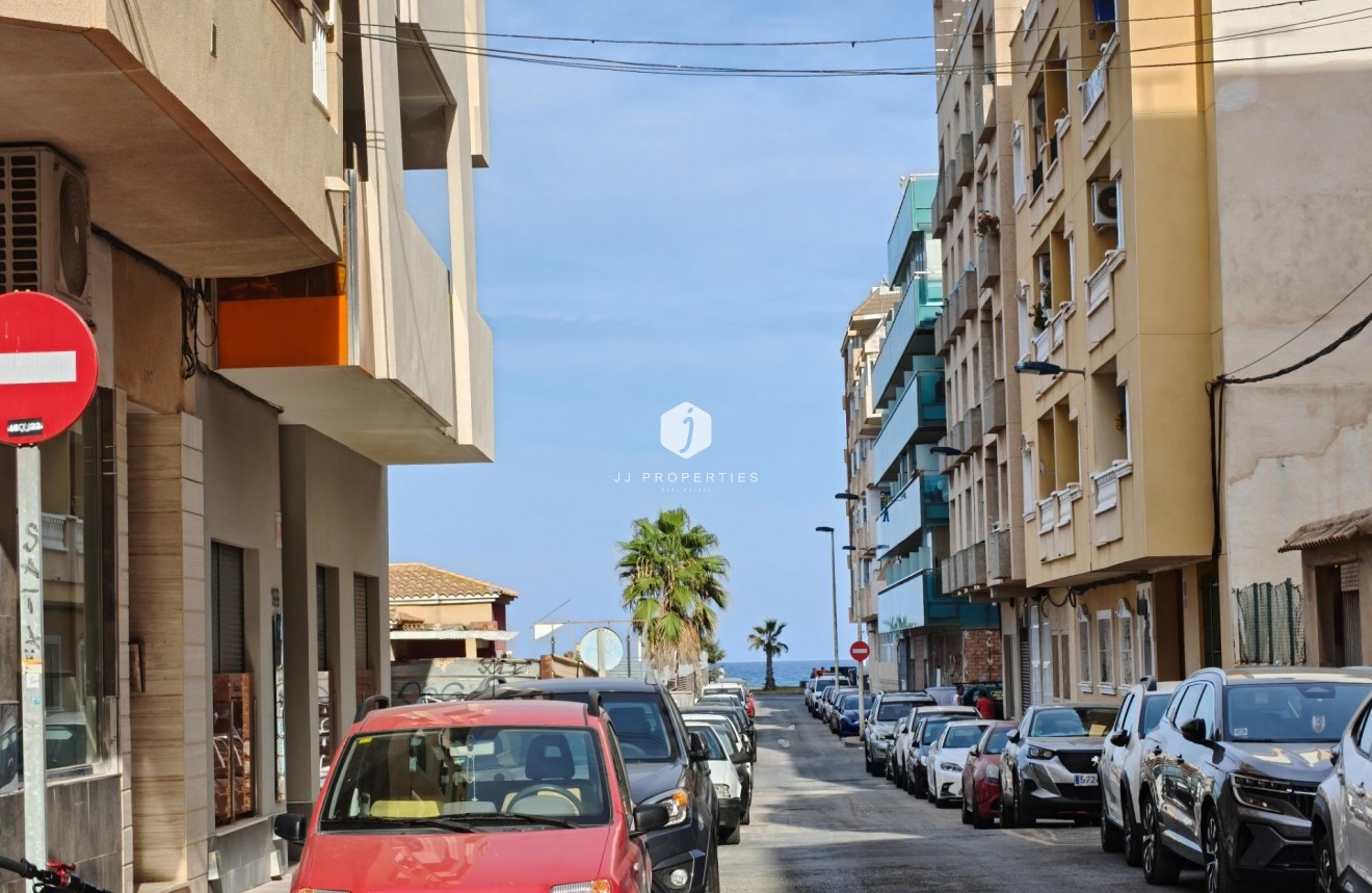 Tweedehands - Appartement / flat -
Torrevieja - Playa del Cura