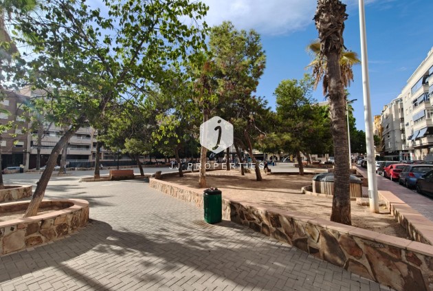 Tweedehands - Appartement / flat -
Torrevieja - Playa del Cura