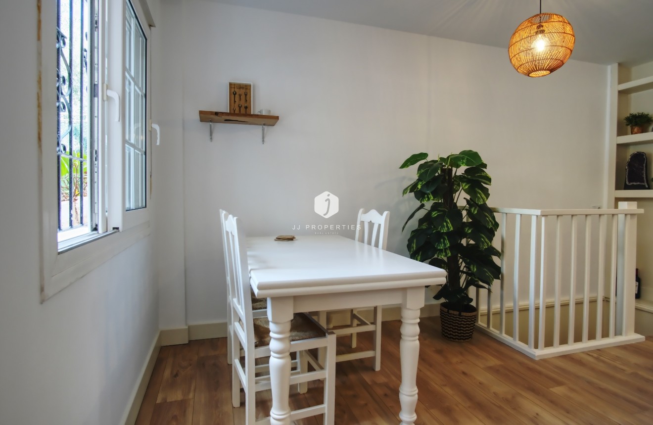 Tweedehands - Chalet -
Orihuela Costa - Costa Blanca