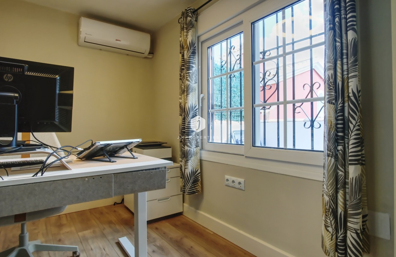 Tweedehands - Chalet -
Orihuela Costa - Costa Blanca