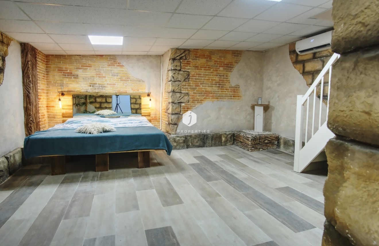 Tweedehands - Chalet -
Orihuela Costa - Costa Blanca