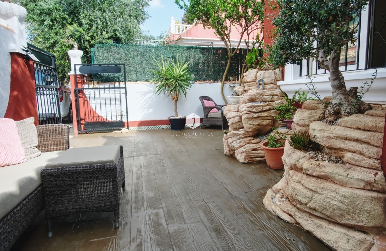 Tweedehands - Chalet -
Orihuela Costa - Costa Blanca