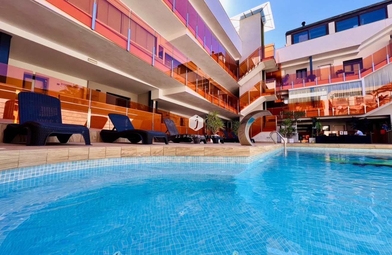 Tweedehands - Appartement / flat -
Torrevieja - Playa del Cura