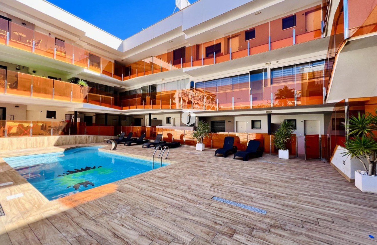 Tweedehands - Appartement / flat -
Torrevieja - Playa del Cura