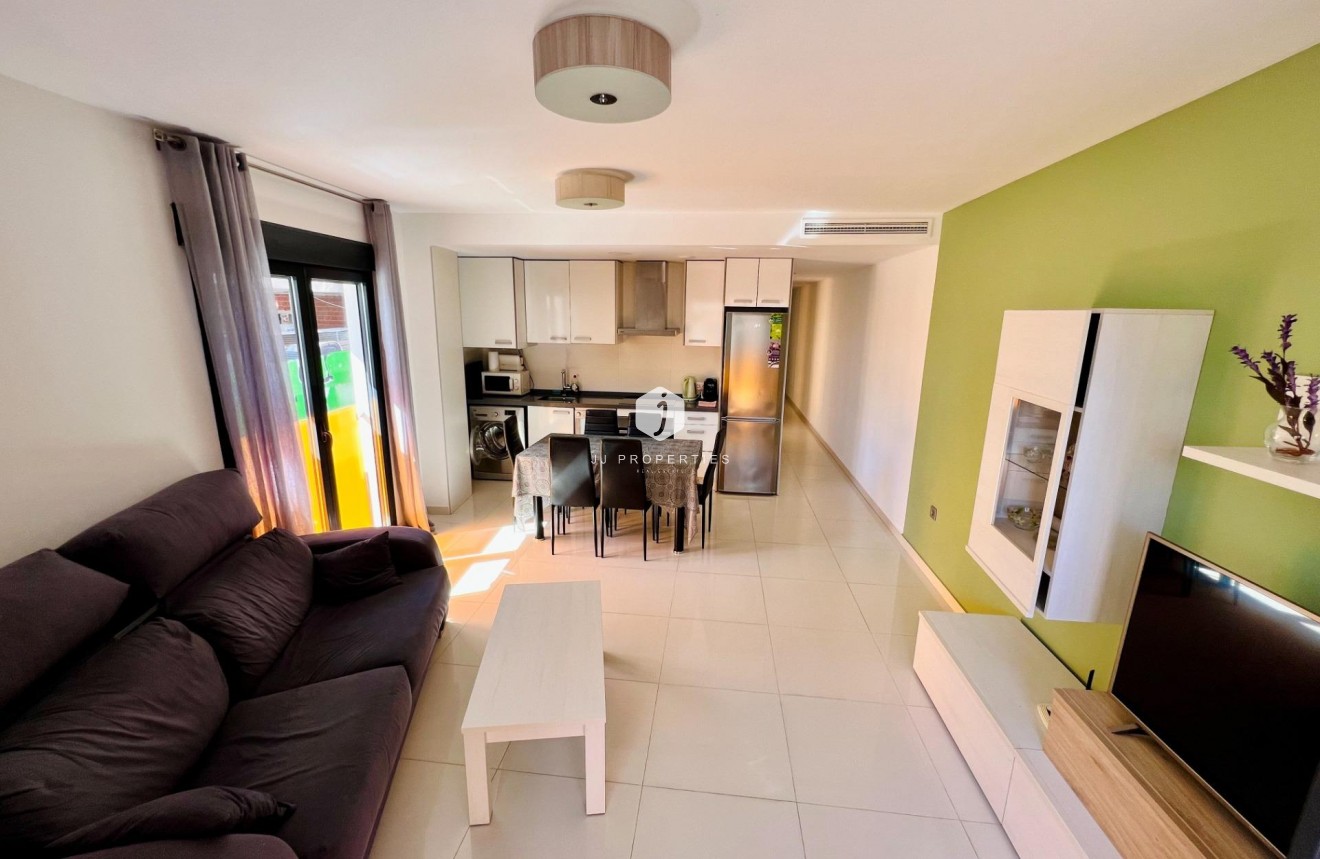 Tweedehands - Appartement / flat -
Torrevieja - Playa del Cura