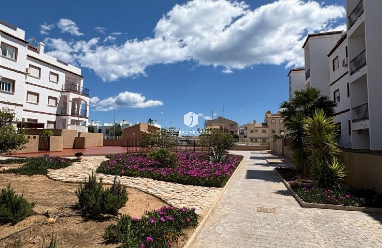 Tweedehands - Appartement / flat -
Orihuela Costa - Costa Blanca