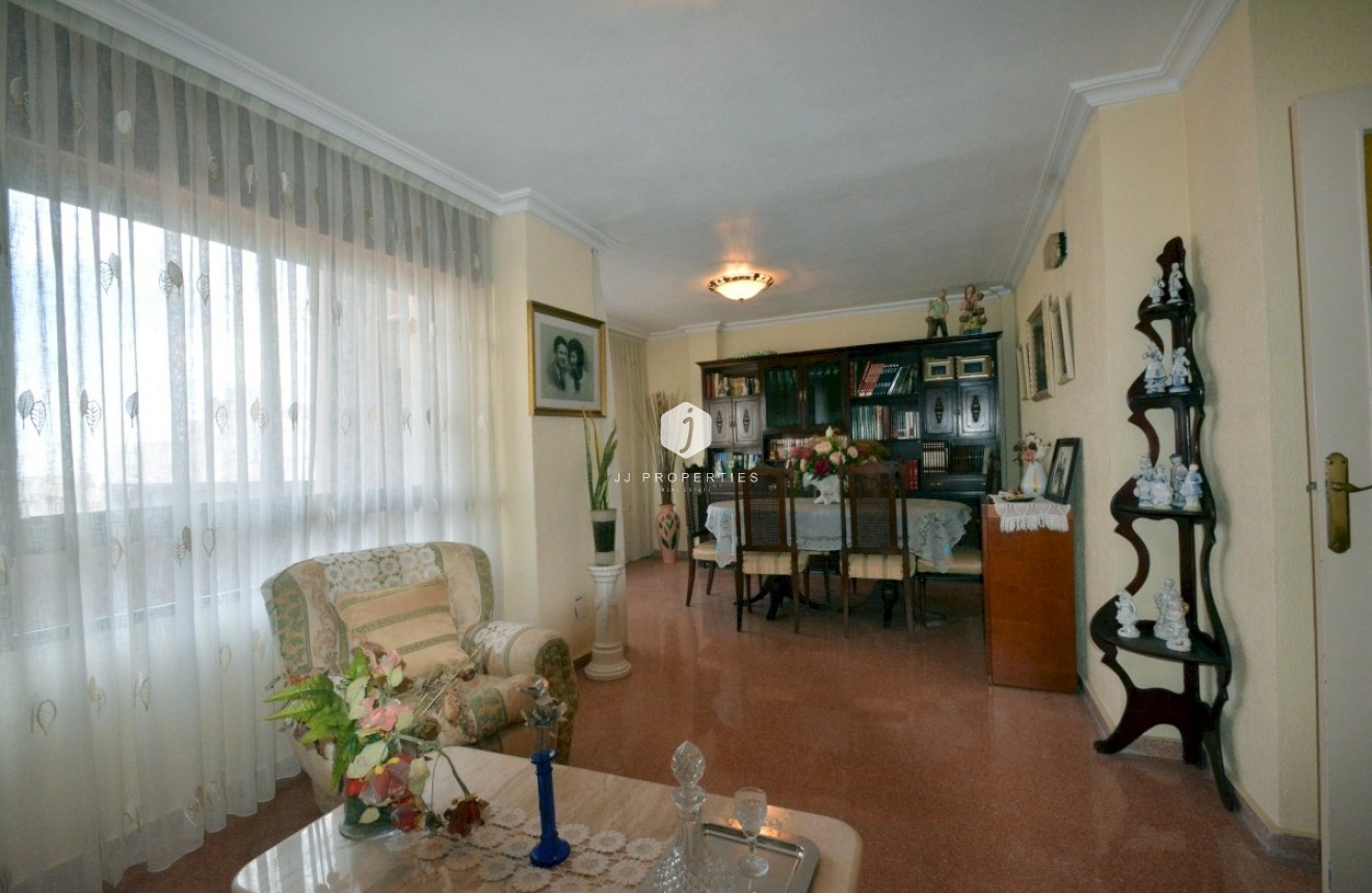 Tweedehands - Penthouse -
Guardamar del Segura - Costa Blanca