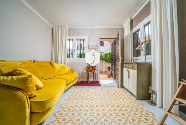 Tweedehands - Bungalow -
Torrevieja - La Mata