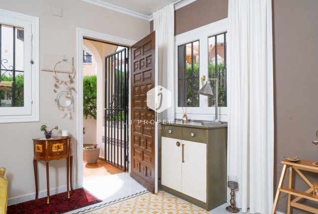 Tweedehands - Bungalow -
Torrevieja - La Mata