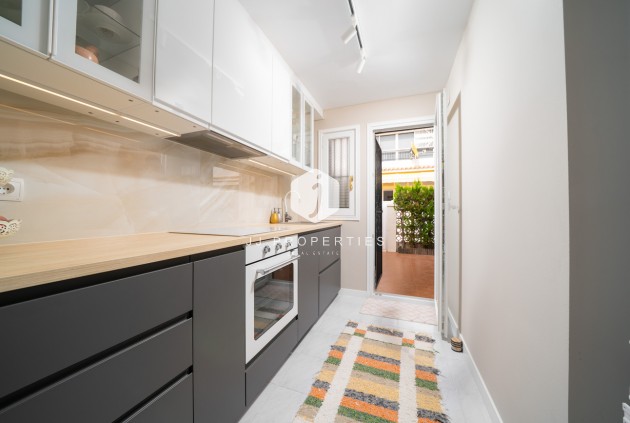 Tweedehands - Bungalow -
Torrevieja - La Mata