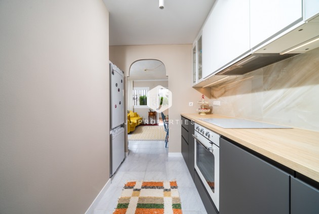 Tweedehands - Bungalow -
Torrevieja - La Mata