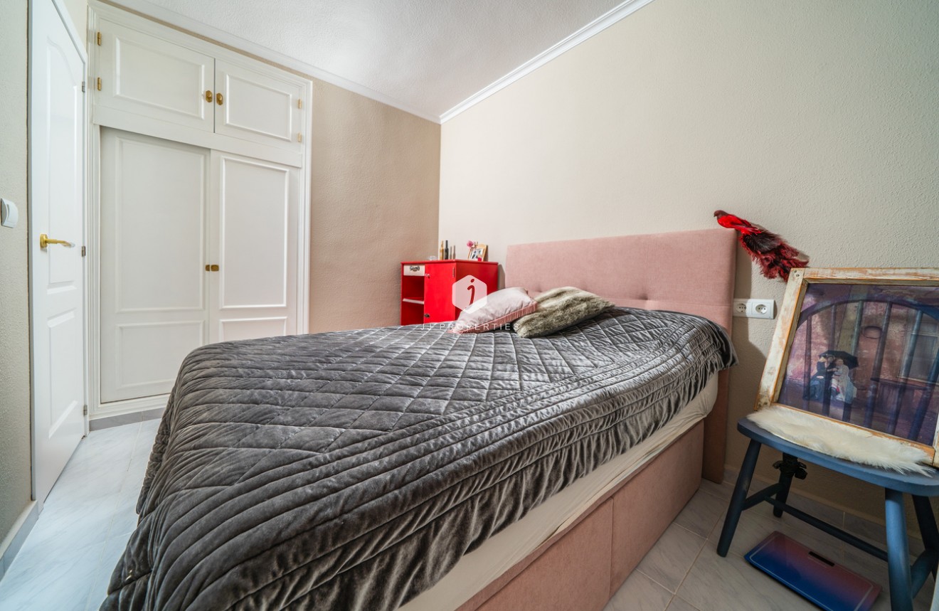 Tweedehands - Bungalow -
Torrevieja - La Mata