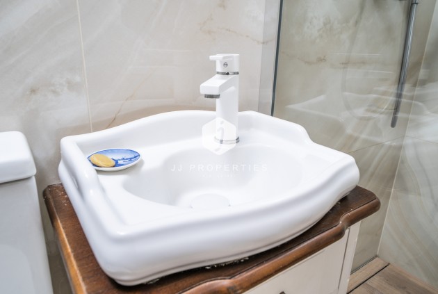 Tweedehands - Bungalow -
Torrevieja - La Mata