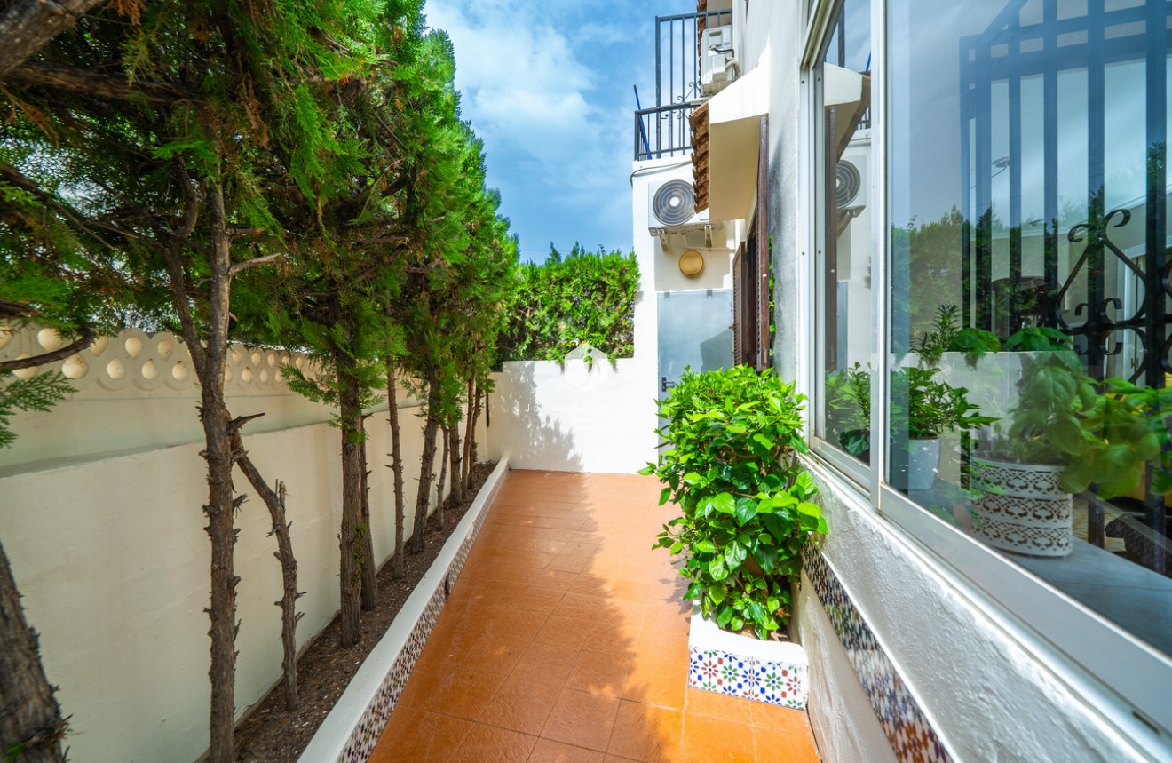 Tweedehands - Bungalow -
Torrevieja - La Mata