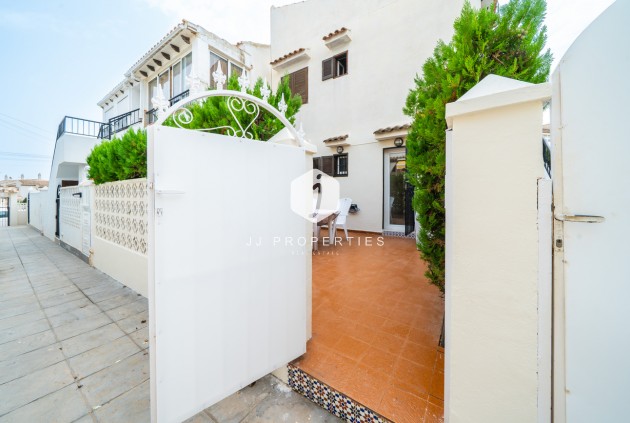 Tweedehands - Bungalow -
Torrevieja - La Mata