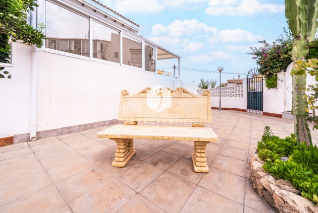 Tweedehands - Bungalow -
Torrevieja - La Mata
