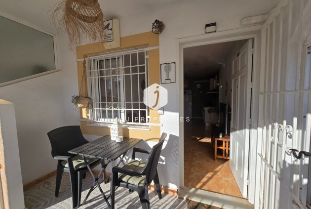 Tweedehands - Appartement / flat -
Torrevieja - Costa Blanca