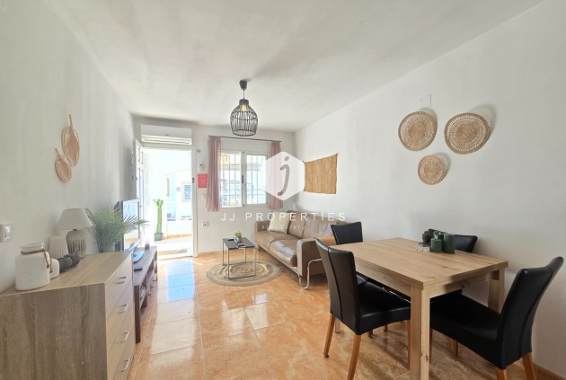 Tweedehands - Appartement / flat -
Torrevieja - Costa Blanca