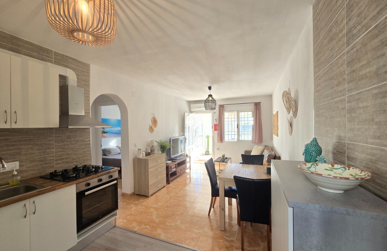 Tweedehands - Appartement / flat -
Torrevieja - Costa Blanca