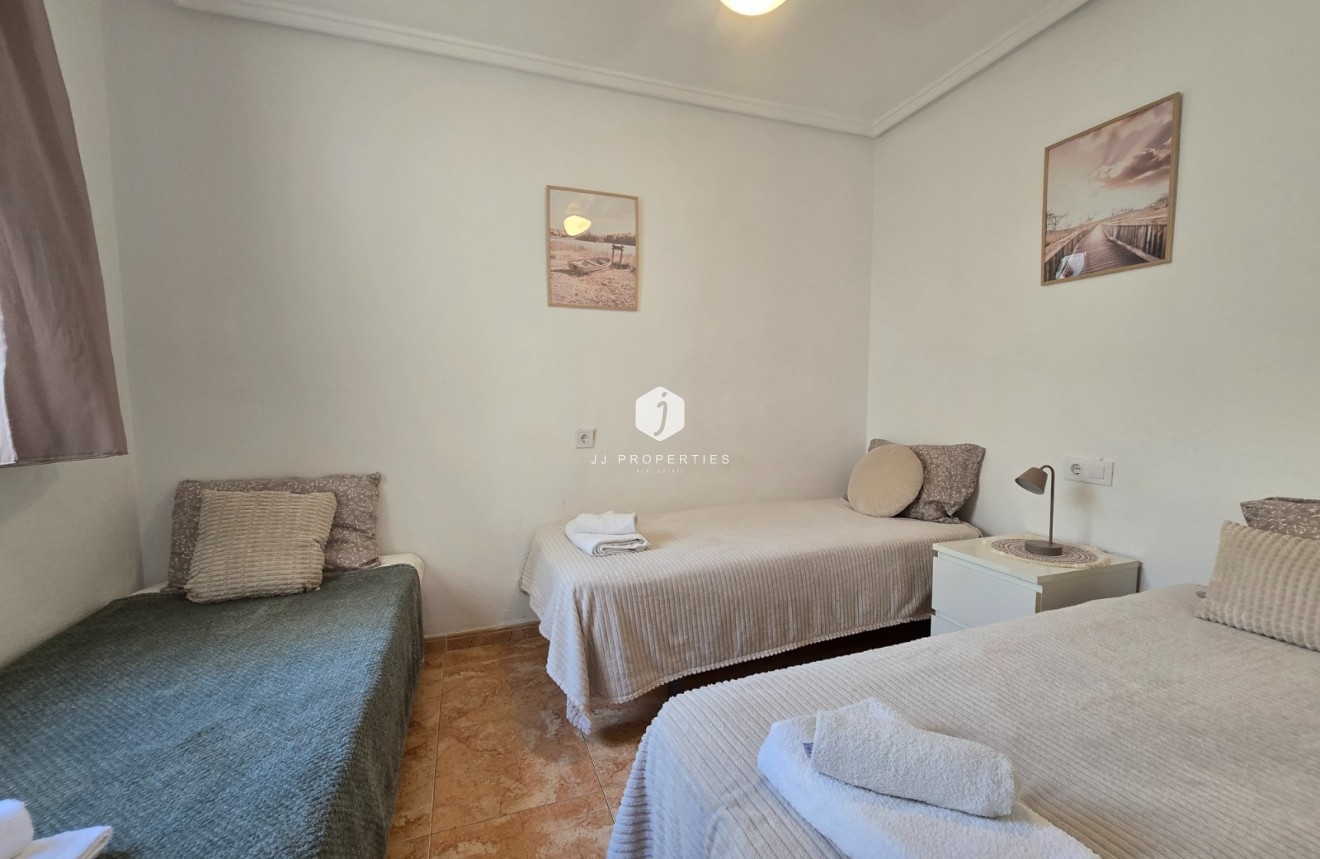 Tweedehands - Appartement / flat -
Torrevieja - Costa Blanca