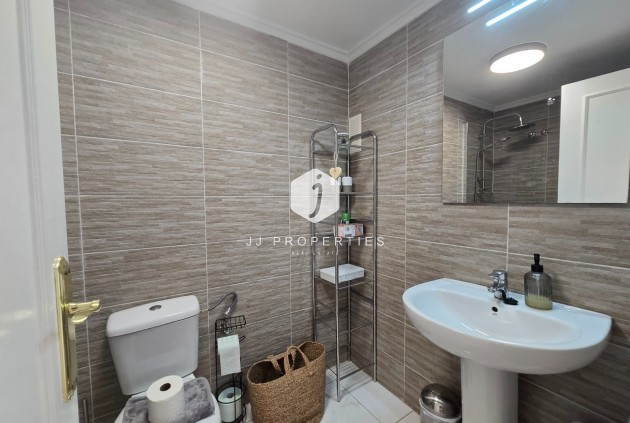 Tweedehands - Appartement / flat -
Torrevieja - Costa Blanca